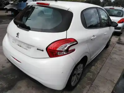 Veicolo di demolizione peugeot 208 active dell'anno 2013 alimentato hm01