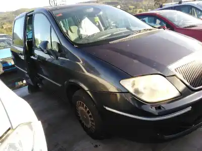 Veicolo di demolizione LANCIA PHEDRA (180) 2.2 JTD CAT dell'anno 2003 alimentato 4HW