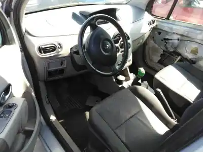 Здавання транспортного засобу renault modus fantasy року 2004 потужний k9kj7