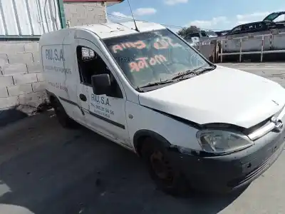 Veículo de Sucata opel combo familiar do ano 2004 alimentado y17dtl