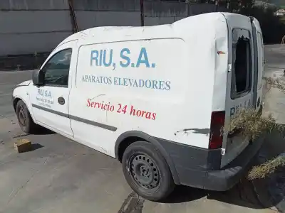 Veículo de Sucata opel combo familiar do ano 2004 alimentado y17dtl