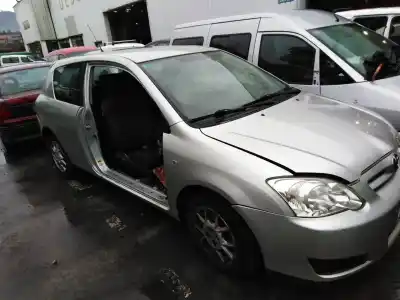 Veículo de Sucata TOYOTA COROLLA (E12) 1.6 16V do ano 2004 alimentado 3ZZFE