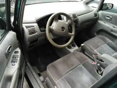 Veicolo di demolizione mazda premacy (cp) td exclusive (66kw) dell'anno 2000 alimentato rf