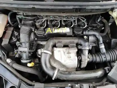 Veicolo di demolizione ford focus sportbreak (cap) ghia dell'anno 2003 alimentato g8da