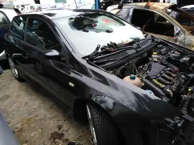 Veicolo di demolizione fiat stilo (192_) 1.6 16v (192_xb1a) dell'anno 2003 alimentato 182b6000