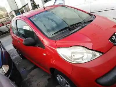 Vehicul casat peugeot 107 básico al anului 2006 alimentat 1kr