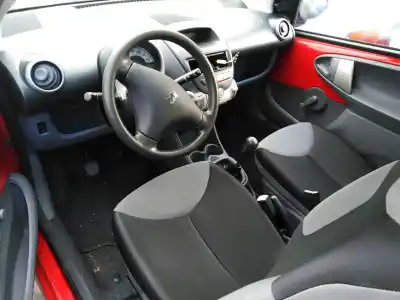 Vehicul casat peugeot 107 básico al anului 2006 alimentat 1kr