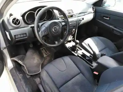 Veículo de Sucata mazda 3 berlina (bk) 1.6 cd diesel cat do ano 2005 alimentado y6