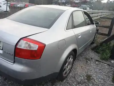 Veículo de Sucata audi a4 berlina (8e) 1.9 tdi (96kw) do ano 2004 alimentado avf