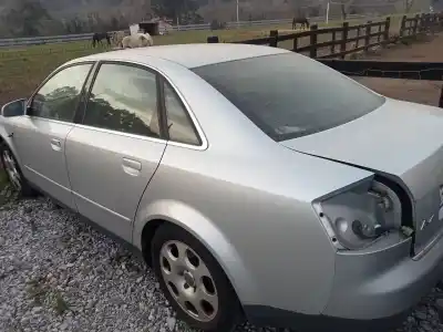 Veículo de Sucata audi a4 berlina (8e) 1.9 tdi (96kw) do ano 2004 alimentado avf