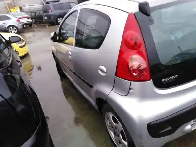 Véhicule à la ferraille peugeot                                            107                                                                                                                                                                                                                                                        urban move                                                                                                                                                                                                                                                 de l'année 2008 alimenté 1kr