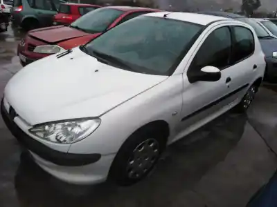 Vehicul casat peugeot                                            206 berlina                                                                                                                                                                                                                                                x-line                                                                                                                                                                                                                                                     al anului 2006 alimentat 8hz