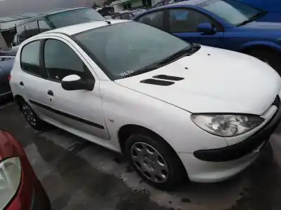 Vehicul casat peugeot                                            206 berlina                                                                                                                                                                                                                                                x-line                                                                                                                                                                                                                                                     al anului 2006 alimentat 8hz