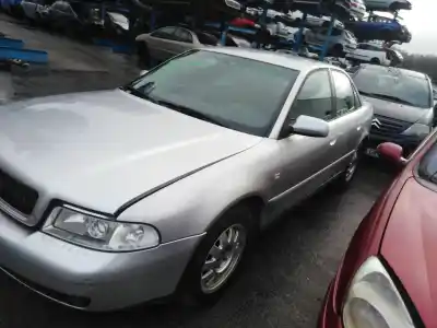 Здавання транспортного засобу audi a4 avant (b5) 1.8 t року 2000 потужний apu
