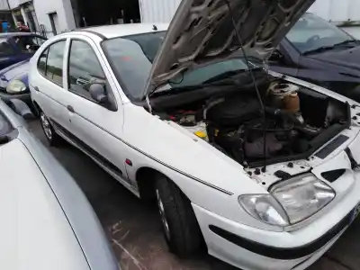 Scrapping Vehicle RENAULT MEGANE I BERLINA HATCHBACK (BA0) 1.4e RL 75 CV / 55 KW of the year 1996 powered E7J