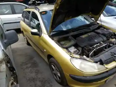 Vehículo de desguace PEUGEOT 206 SW X-LINE del año 2003 con motor 8HX