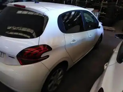 Scrapping Vehicle peugeot 208 active of the year 2015 powered bh02