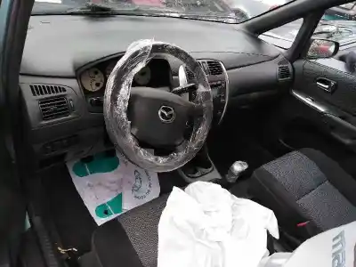 Scrapping Vehicle mazda premacy (cp) td active of the year 2002 powered rf