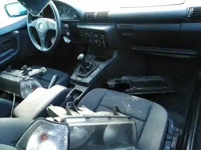 Vehicul casat bmw serie 3 compacto (e36) 316i al anului 2000 alimentat 164e2