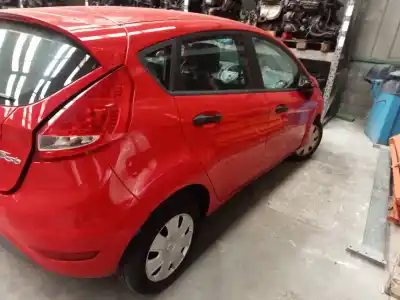 Sloopvoertuig ford fiesta (cb1) ambiente van het jaar 2009 aangedreven stja