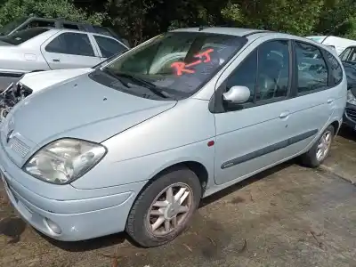 Scrapping Vehicle renault scenic (ja..) 1.9 dci authentique of the year 2002 powered f9q k7