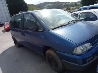 Sloopvoertuig peugeot 806 srdt van het jaar 1996 aangedreven p8c