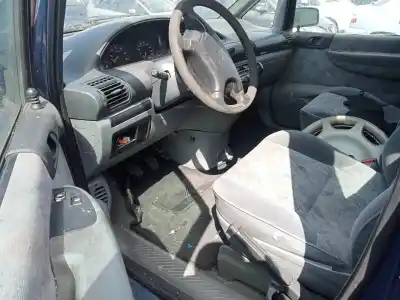 Sloopvoertuig peugeot 806 srdt van het jaar 1996 aangedreven p8c