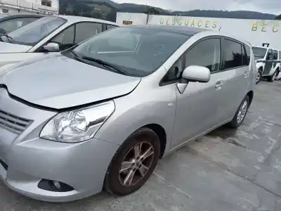 Veículo de Sucata TOYOTA VERSO Active do ano 2009 alimentado 1AD