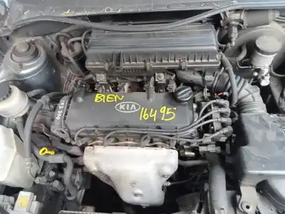 Veículo de Sucata kia rio ls berlina do ano 2001 alimentado a3e