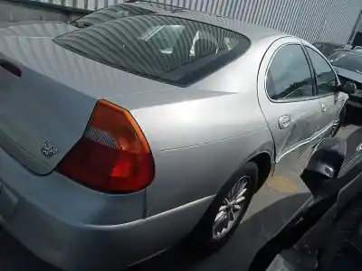 Veicolo di demolizione chrysler 300 m (lr) 2.7 cat dell'anno 2001 alimentato 2.7l