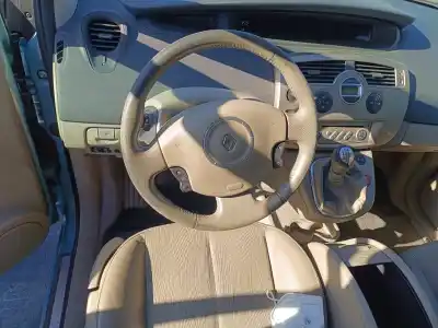 Veículo de Sucata renault scenic ii emotion do ano 2007 alimentado f4rz7