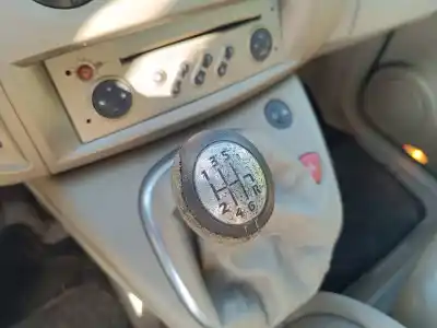 Veículo de Sucata renault scenic ii emotion do ano 2007 alimentado f4rz7