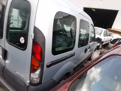 Здавання транспортного засобу renault kangoo (f/kc0) oasis року 2001 потужний f9q r7