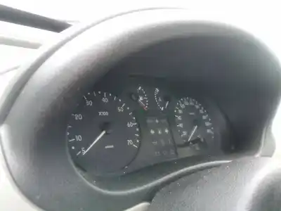 Здавання транспортного засобу renault kangoo (f/kc0) oasis року 2001 потужний f9q r7