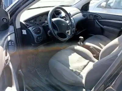 Verschrottungsfahrzeug ford focus berlina (cak) ghia des jahres 2002 angetrieben f9da