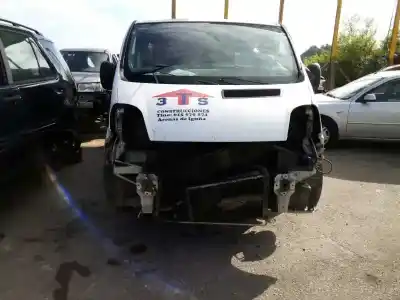 Veículo de Sucata RENAULT TRAFIC COMBI (AB 4.01) 9 - plazas (L1H1) 2.9t Combi corto do ano 2006 alimentado 