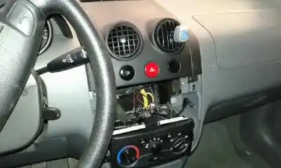 Veículo de Sucata daewoo kalos (klas) 1.2 do ano 2004 alimentado lq5