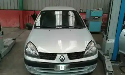 Здавання транспортного засобу RENAULT CLIO II FASE II (B/CB0) року 2004 потужний 