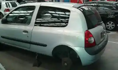 Здавання транспортного засобу renault clio ii fase ii (b/cb0) року 2004 потужний 