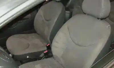 Veículo de Sucata citroen c2 x do ano 2004 alimentado tu3a