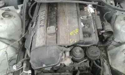 Veículo de Sucata BMW SERIE 3 COUPE (E46) 323 Ci do ano 2004 alimentado M52B25VANOS