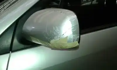 Veicolo di demolizione toyota corolla (_e12_) 1.4 d (nde120_) dell'anno 2005 alimentato 1ndtv