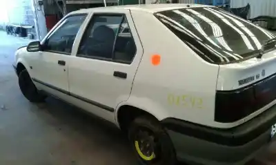 Hurda Aracı renault 19 hatchback (b/c53) gtd yılın 1995 güçlü 