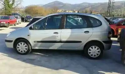Veicolo di demolizione renault scénic i monospace (ja0/1_, fa0_) 1.9 dti (ja1u) dell'anno 2003 alimentato 