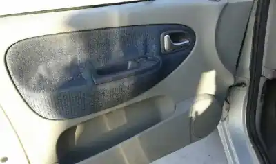 Veicolo di demolizione renault scénic i monospace (ja0/1_, fa0_) 1.9 dti (ja1u) dell'anno 2003 alimentato 