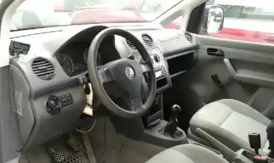 Здавання транспортного засобу volkswagen caddy ka/kb (2k) kombi року 0 потужний 