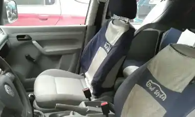 Здавання транспортного засобу volkswagen caddy ka/kb (2k) kombi року 0 потужний 