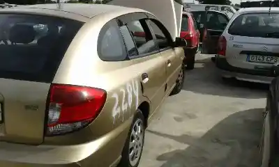Scrapping Vehicle kia rio ls berlina of the year 2005 powered 