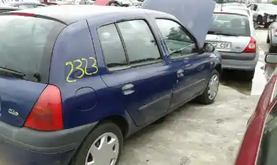 Veicolo di demolizione renault clio ii fase i (b/cbo) 1.2 dell'anno 1999 alimentato 
