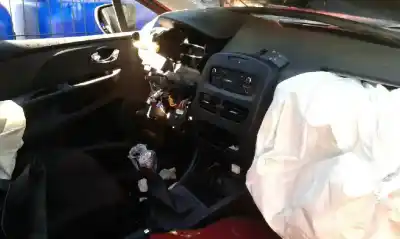 Veículo de Sucata renault clio iv life do ano 2013 alimentado k9kc612